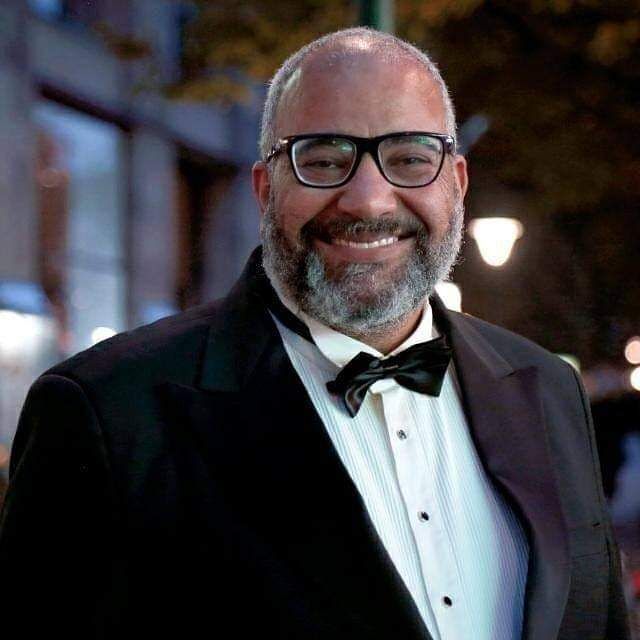 بسبب التعدي علي حقوقه ..مؤلف فيلم “سنة أولى خطف” يشكو منتج الفيلم لنقابتي الممثلين والسينمائيين