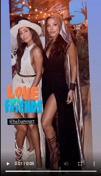 شاهد .. نادين نسيب نجيم تضج مواقع التواصل الإجتماعي بإطلالة إغريقية.. وتظهر برفقة هبة نور