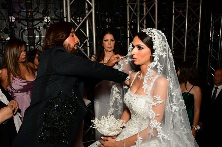 مش هتصدق الحلاوة : ابنة شقيق عادل إمام عروسة زي القمر – شاهد