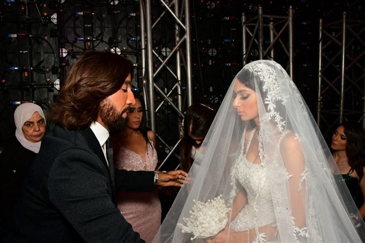 مش هتصدق الحلاوة : ابنة شقيق عادل إمام عروسة زي القمر – شاهد