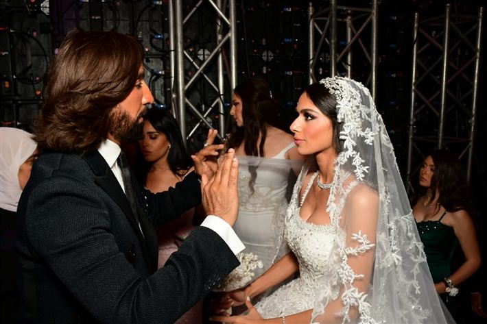 مش هتصدق الحلاوة : ابنة شقيق عادل إمام عروسة زي القمر – شاهد