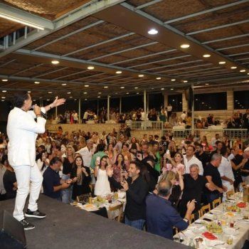 شاهد .. بالصور- راغب علامة يشعل الأجواء في حفله الأخير..ويتوجه برسالة شكر للجمهور