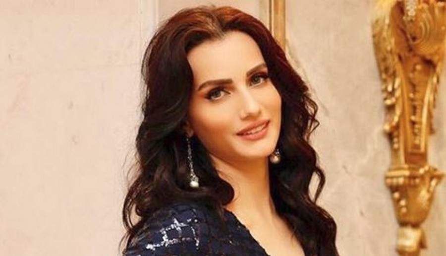 شاهد .. هل إيمان الباني زوجة مراد يلدريم حامل؟