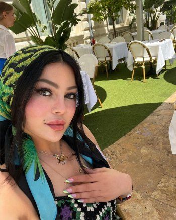 شاهد .. أحدث إطلالة لـ هيفا وهبي من فرنسا.. وهكذا بدت