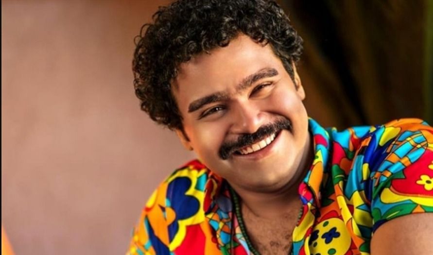 إسلام إبراهيم يكشف عن كواليس شخصيته في وش وضهر – فيديو