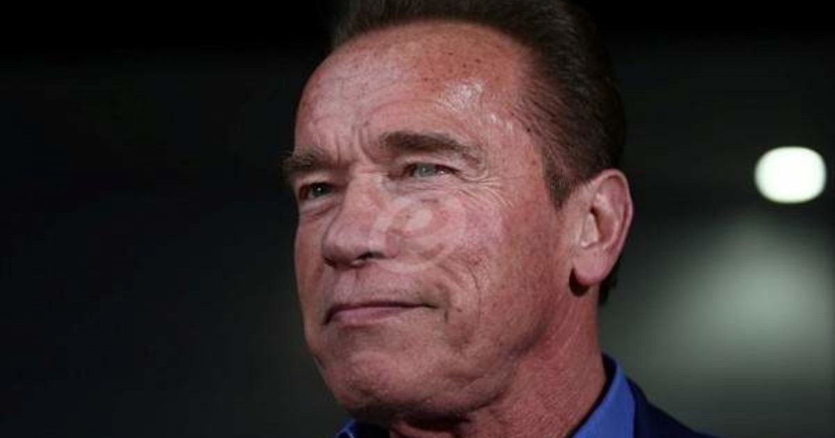 شاهد .. أرنولد شوارزنيغر يستذكر والدته بكلمات مؤثرة- بالصور