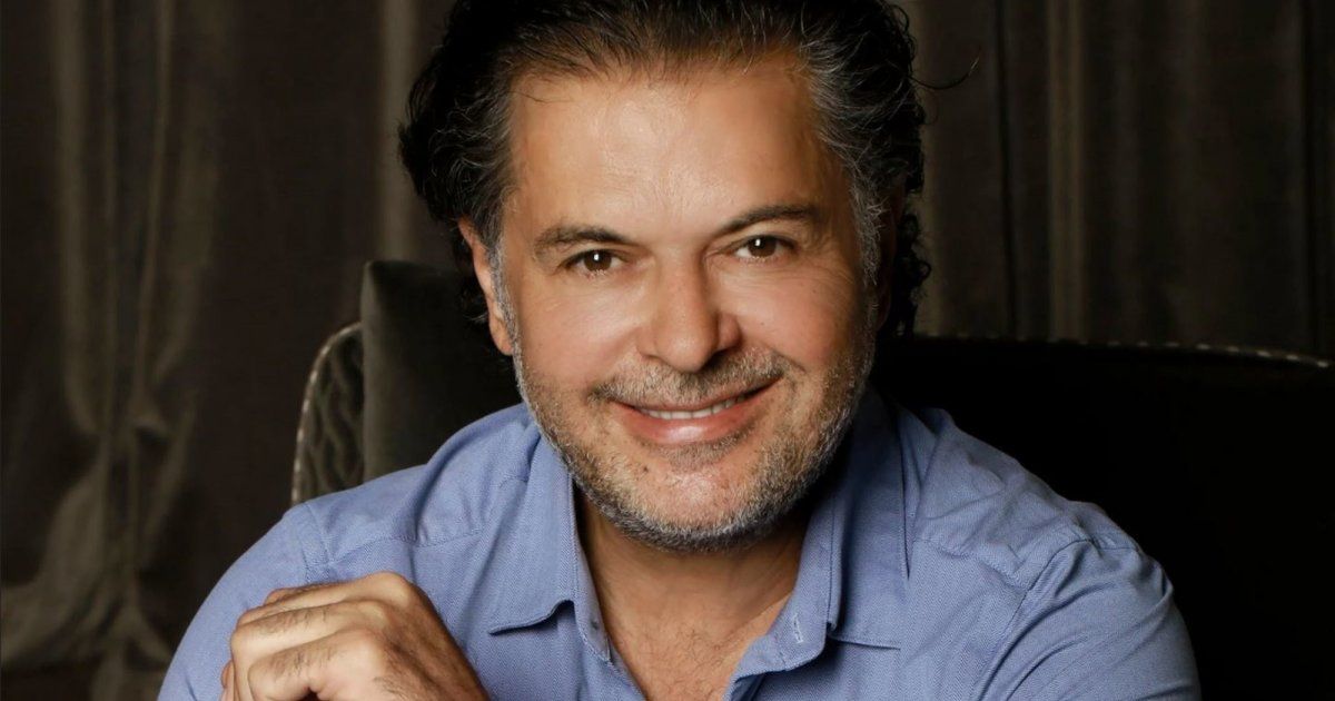 شاهد .. راغب علامة يقارب المليون مشاهدة بعد يوم من طرح "إستمارة 6"