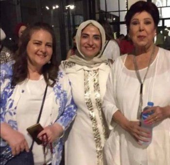 شاهد .. دنيا وإيمي سمير غانم تفجعان بوفاة هذا الشخص القريب