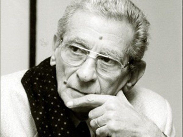 شاهد .. ما هي علاقة فاتن حمامة بمحاولة إنتحار يوسف شاهين؟