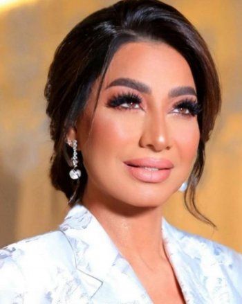 شاهد .. بعد تعرّض صديقتها للخيانة ..بسمة وهبة توثق سعادتها مع زوجها-بالصور