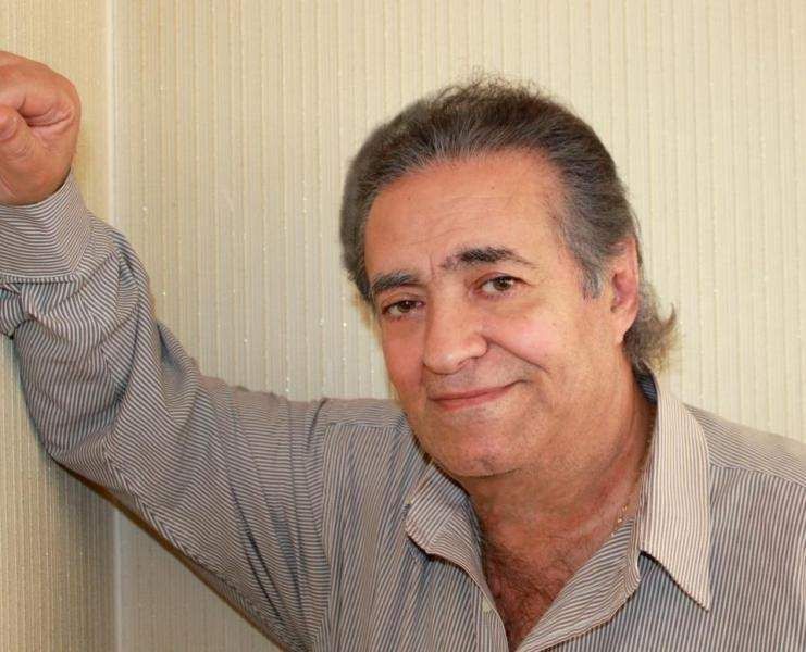 شاهد .. أمير يزبك ينعى إحسان المنذر بهذه الكلمات