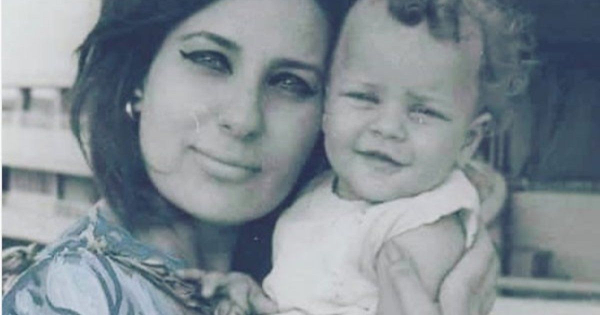 شاهد .. تعرفوا إلى هوية هذه الطفلة.. أصبحت من جميلات السينما المصرية