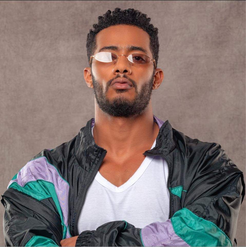 محمد رمضان يهين سميرة عبدالعزيز مجددا – شاهد