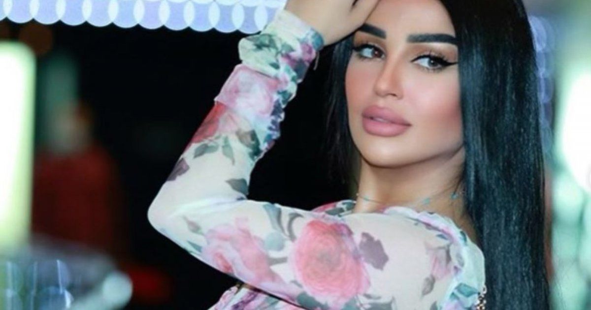 شاهد .. بالصورة- وصول جثمان لينا الهاني الى مسقط رأسها .. وانهيار شقيقتها سارة الهاني