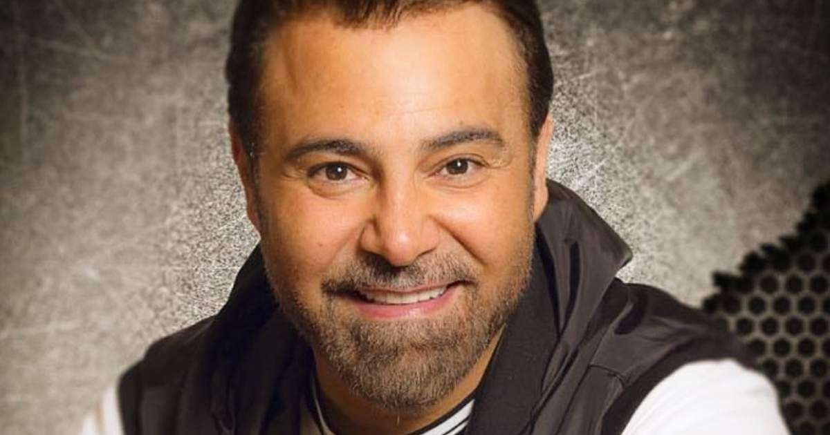 شاهد .. بالصورة - عاصي الحلاني بإطلالة من كان مع زوجته كوليت