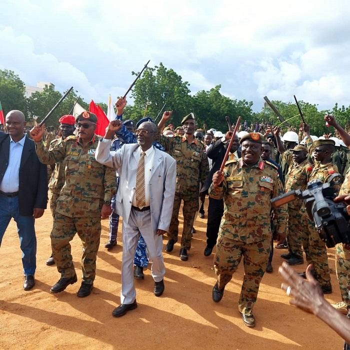 والي جنوب كردفان :الدولة المدنية هي التي تؤمن بقوتها العسكرية