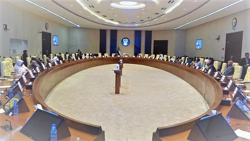 مجلس الوزراء يعلن حالة الإستنفار لإغاثة متضرري السيول بالولايات