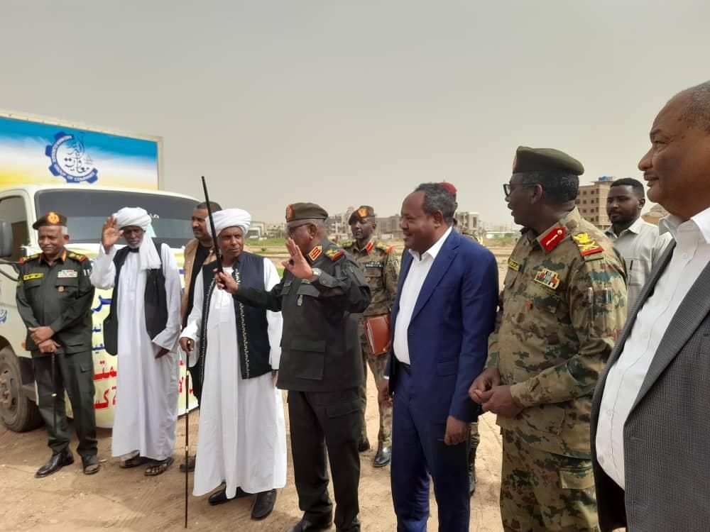 القوات المسلحة تدشن قوافل محملة بالمواد الغذائية لخمس ولايات متضررة