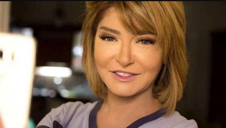 بعد غياب سنين .. علا غانم لسه في عز شبابها وبناتها ملكات جمال – شاهد