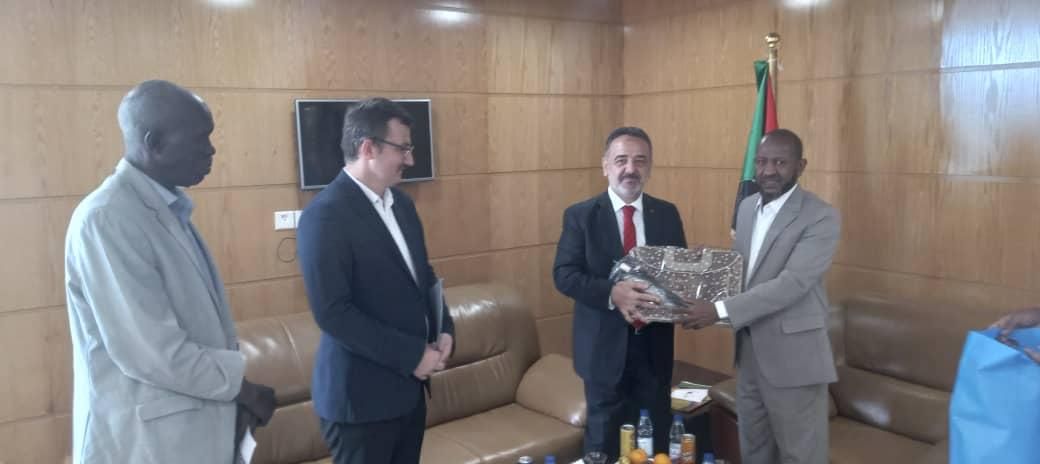 وزير الشؤون الدينية يشيد بدور تركيا فى نشر الاسلام