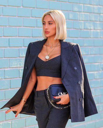 شاهد .. مودل روز تخطف الأنظار بإطلالة أنيقة للغاية.. هكذا بدت