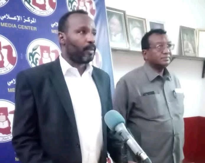 وفد حكومة إقليم دارفور بالفاشر لبحث مطالب معتصمي مخيم زمزم