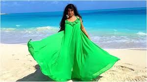 شاهد بالفيديو .. لحظات جنون فيفي عبده بالساحل !!