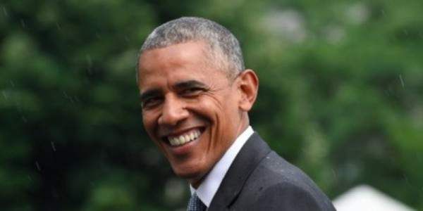 شاهد .. باراك أوباما يفوز بجائزة إيمي عن الوثائقي "منتزاهتنا الوطنية العظيمة"