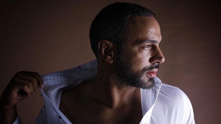 بلاغ عاجل لملاحقة الفنان محمد عطية بسبب “نشر الرذيلة”