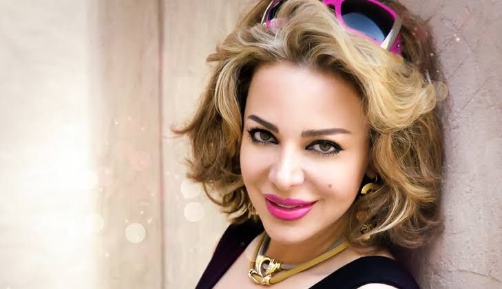 بالاحضان و البوس – فيديو جديد لسوزان نجم الدين