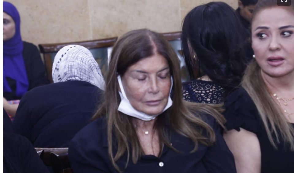 بعد شائعة وفاتها .. شبح ميرفت أمين يحضر عزاء المخرج علي عبد الخالق