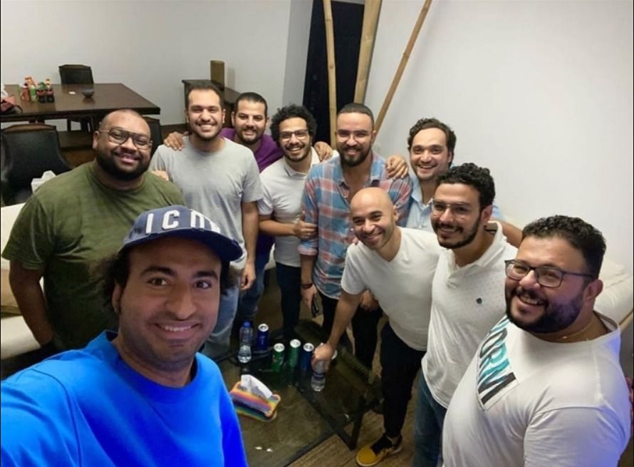 تعالي إعرف حكاية النص التاني لـ علي ربيع