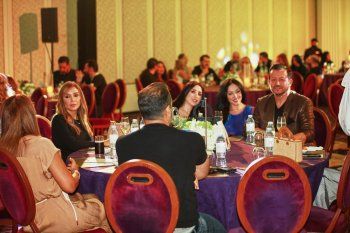 شاهد .. بالصور - عزيز عبدو يطرح أحدث أعماله "هواي هواي"...والجمهور يتفاعل