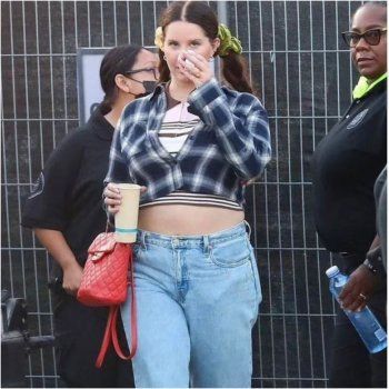 شاهد .. لانا ديل راي تصدم المتابعين بإطلالتها.. كسبت الكثير من الوزن الزائد