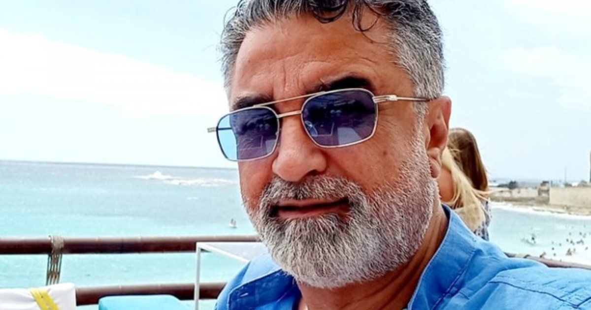 شاهد .. طوني أبي كرم يتوعّد كل من يغني لـ جورج الراسي من دون إذنه-بالصور