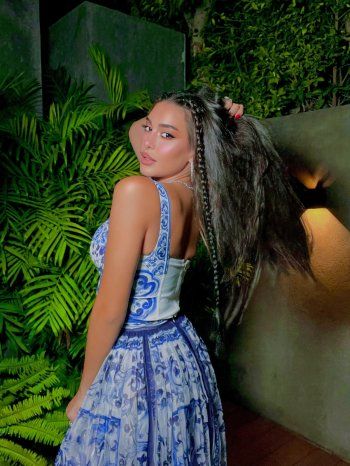 شاهد .. ياسمين صبري بإطلالة صيفية مميزة للغاية.. وتسريحة شعرها تلفت الأنظار