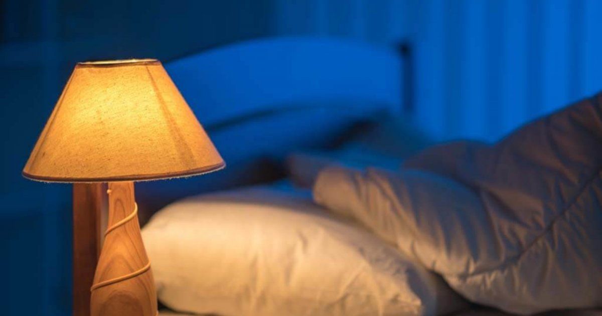 شاهد .. زوج بطلة المسلسل الشهير دعا ابنتهما الى غرفة نومه وحصل ما لم يكن بالحسبان!