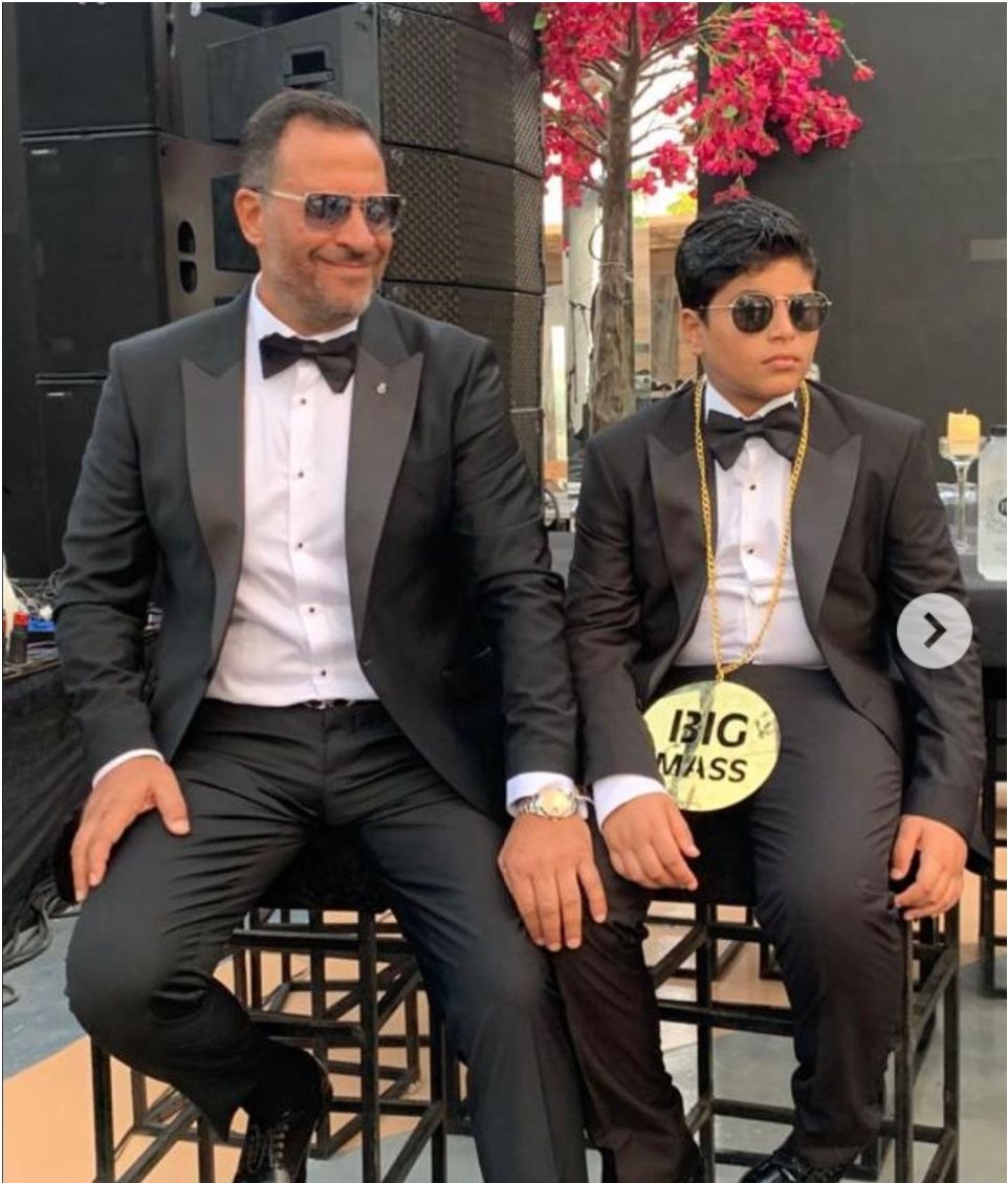 صورة طبق الأصل – شاهد ماجد المصري مع ابنه