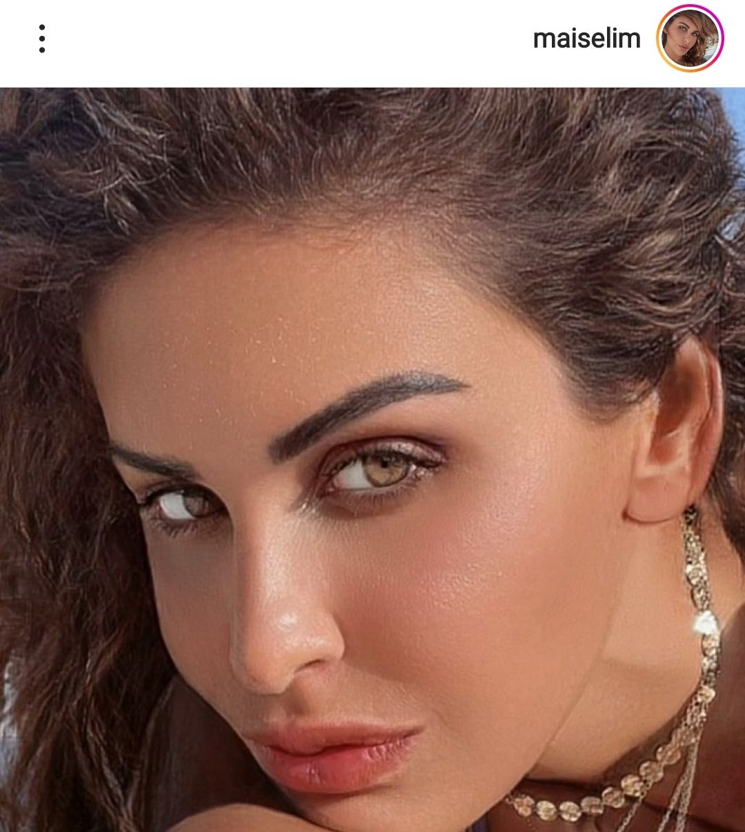 عين مي سليم إتحولت في الشمس – شاهد