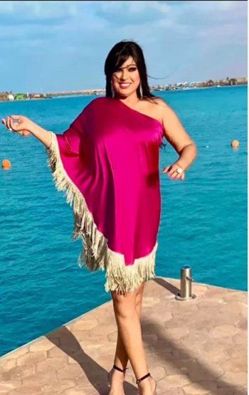 شاهد .. فيفي عبده تشعل مواقع التواصل الإجتماعي بآخر إطلالاتها...ولباسها حديث الجمهور