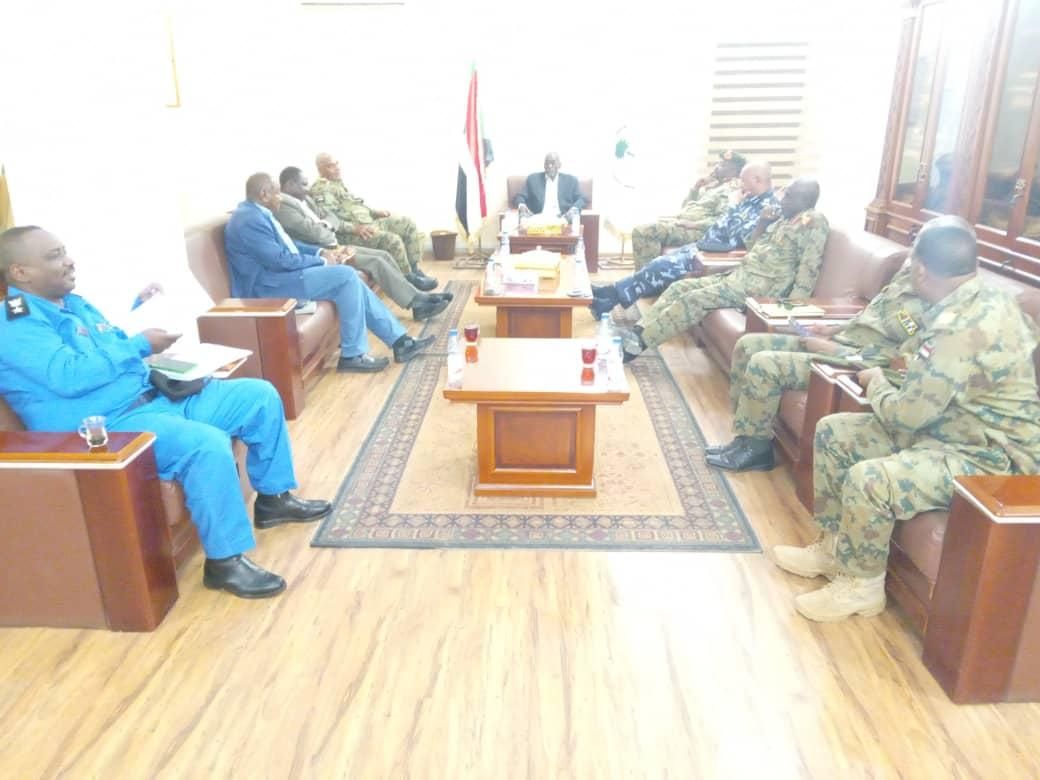 لجنة أمن الولاية الشمالية تضطلع علي الأوضاع الأمنية بالولاية