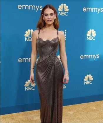 شاهد .. بالصور - أجمل الإطلالات من حفل جوائز الإيمي 2022