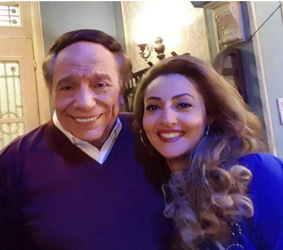 عادل امام رجع ظهر ونور الشاشة – تعالي شاهد