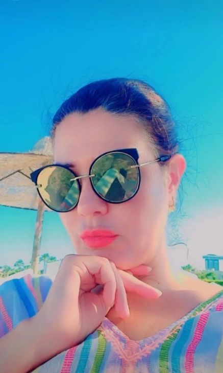 رانيا فريد شوقي تنشر صورة علي البحر – شاهد