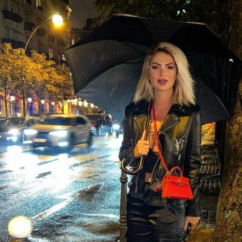 شاهد .. إستوحي أجمل إطلالاتك العصرية من ساندرا رزق.. طريقة تنسيقها الملابس تعطيكي الثقة! - بالصور