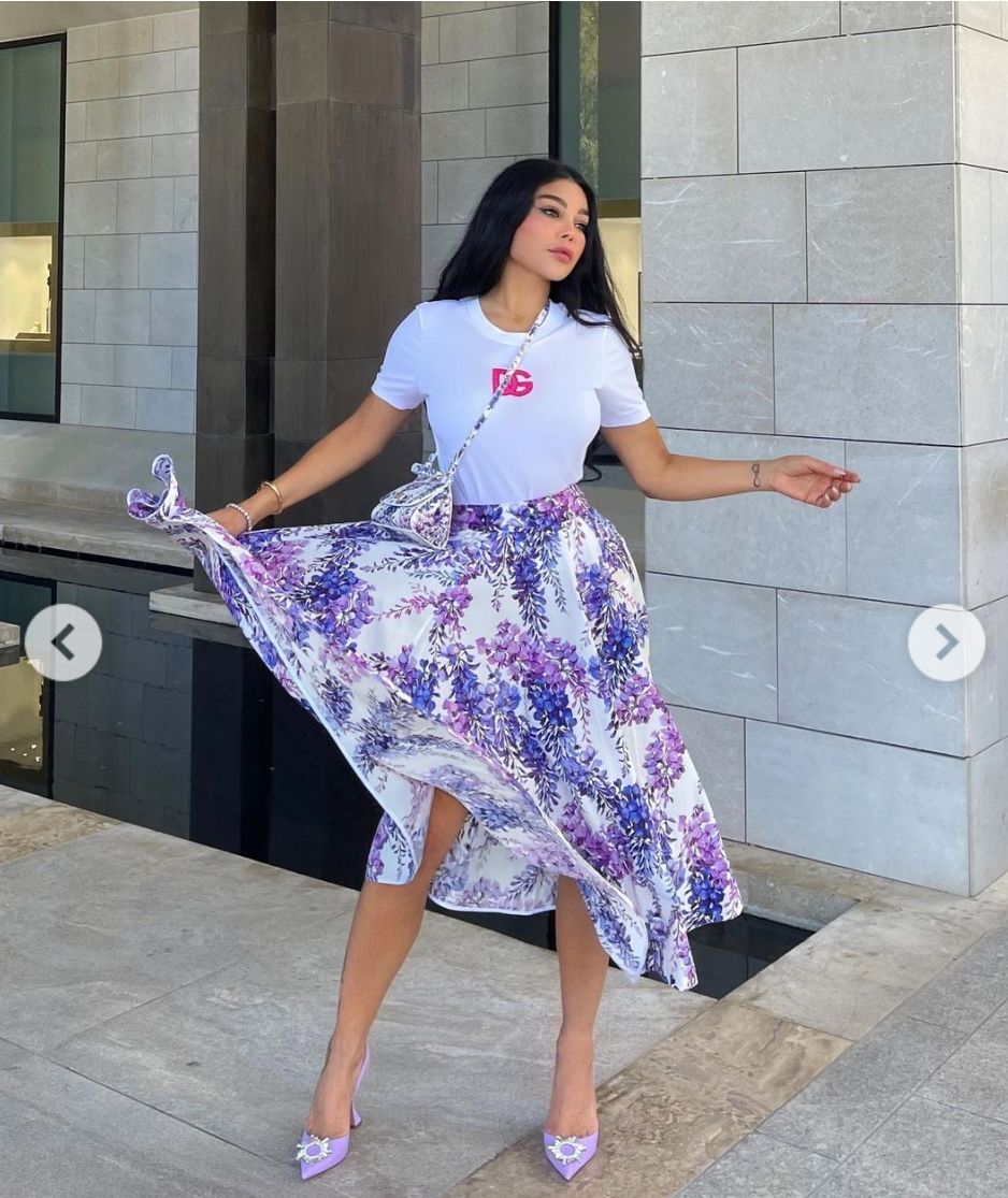 بالصور – هيفاء وهبي بتتدلع عليك بالجيبة القصيرة