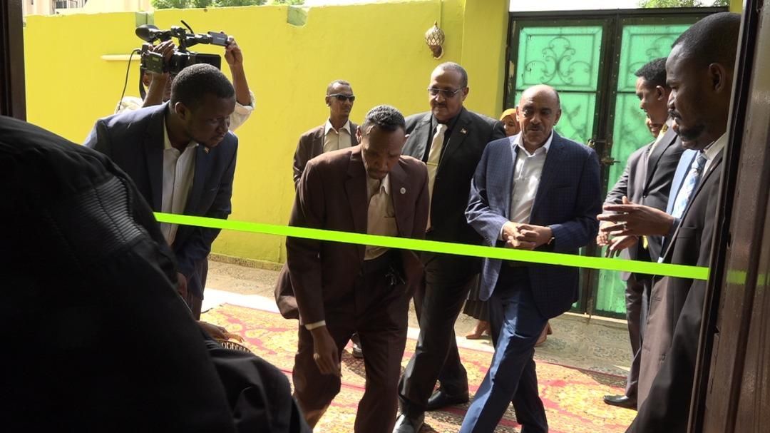 ورقني قيبيهو يفتتح المركز الإقليمي للإيقاد بالسودان 