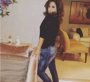 شاهد .. جولة في منزل إليسا في بيروت..فخامة من الداخل ومنظر رائع في الخارج!