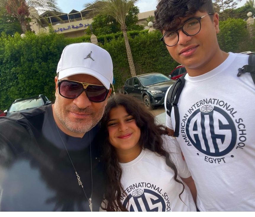 ماجد المصري لأبنائه في بداية العام الدراسي : ” يارب أشوفكم من احسن الناس”