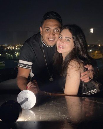 شاهد .. أوس أوس يحتفل بعيد زواجه وروجينا وميرهان حسين تعلّقان